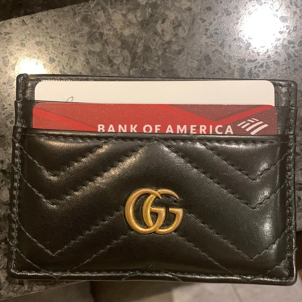 Gucci card holder excellent condition